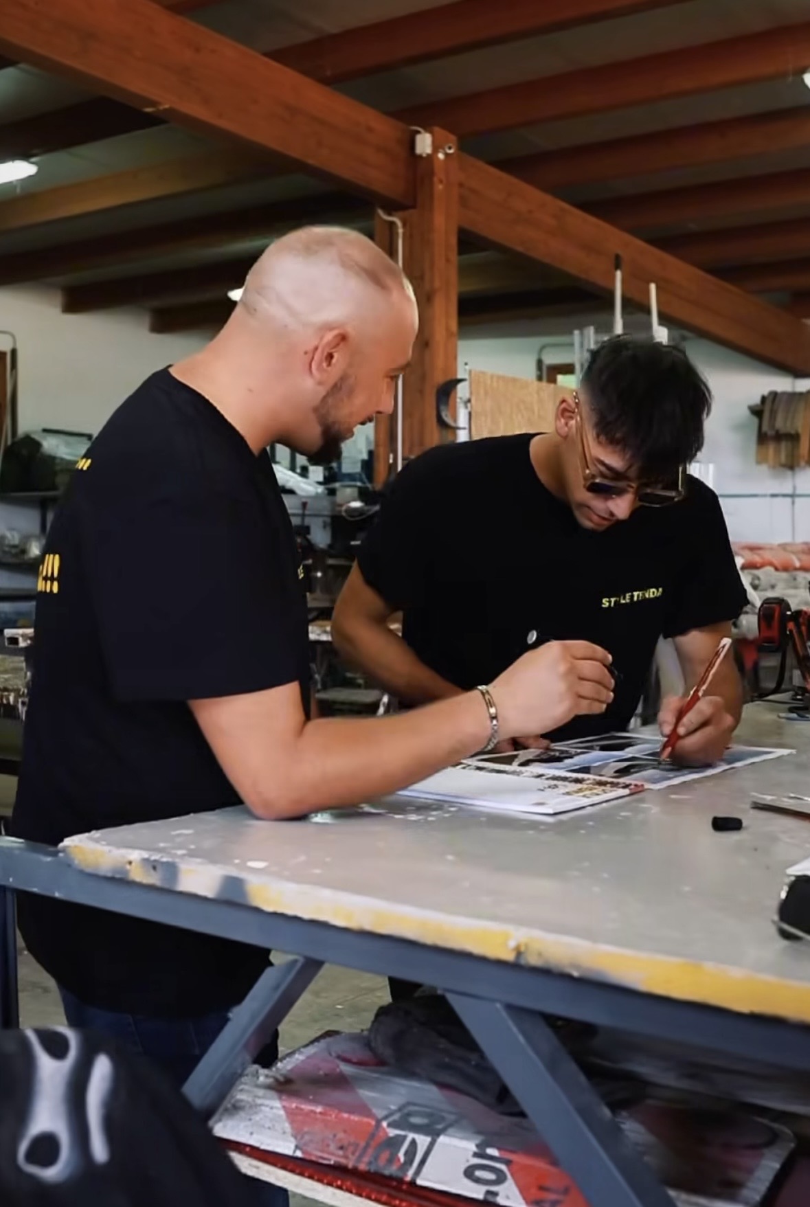 Il team Style Tenda al lavoro su un progetto
